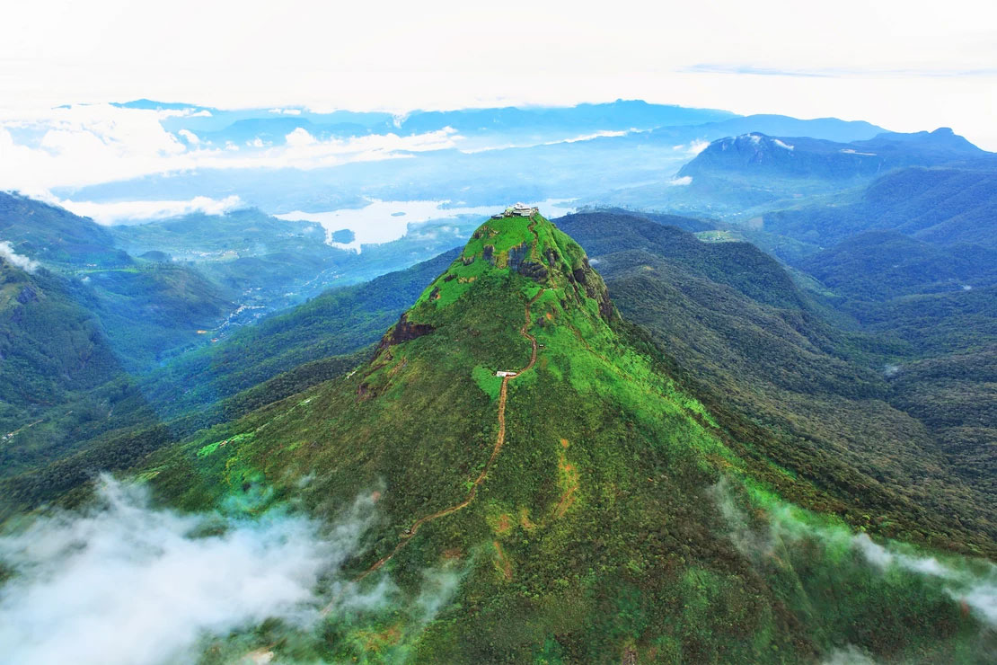 Adam's Peak, lugar imprescindible de Sri Lanka