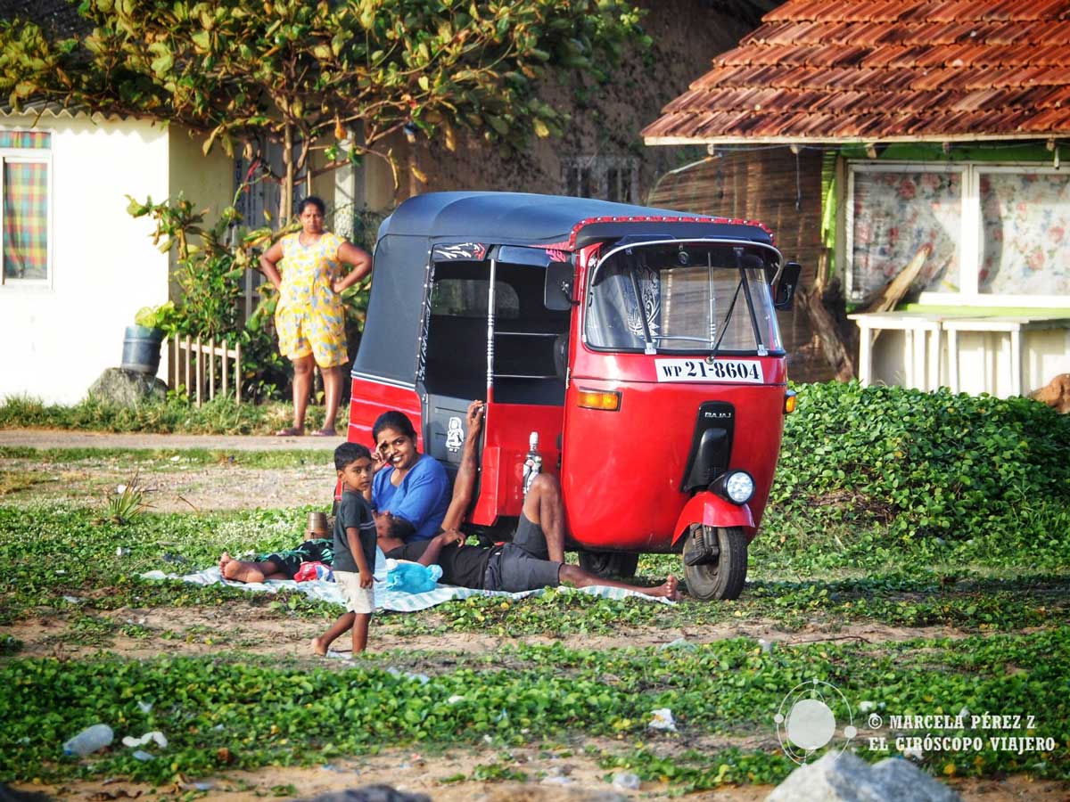 Casas junto a la playa de Negombo